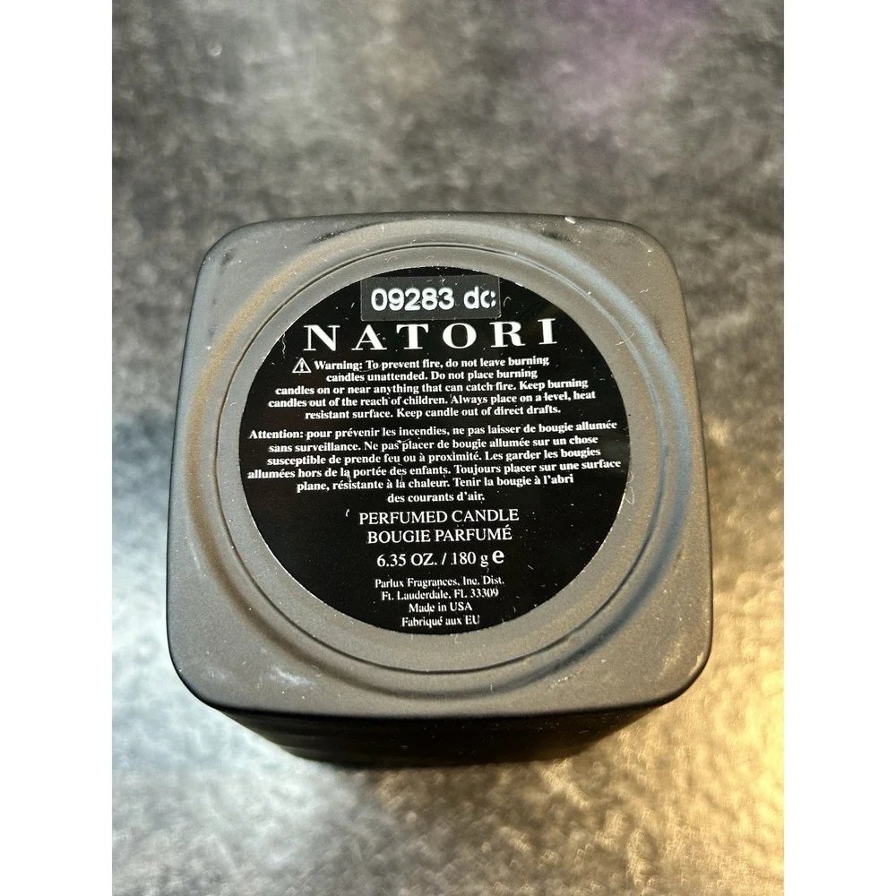 NEW Natori Perfumed Black Glass LIdded Jar Single Wick Candle 6.35‎ oz